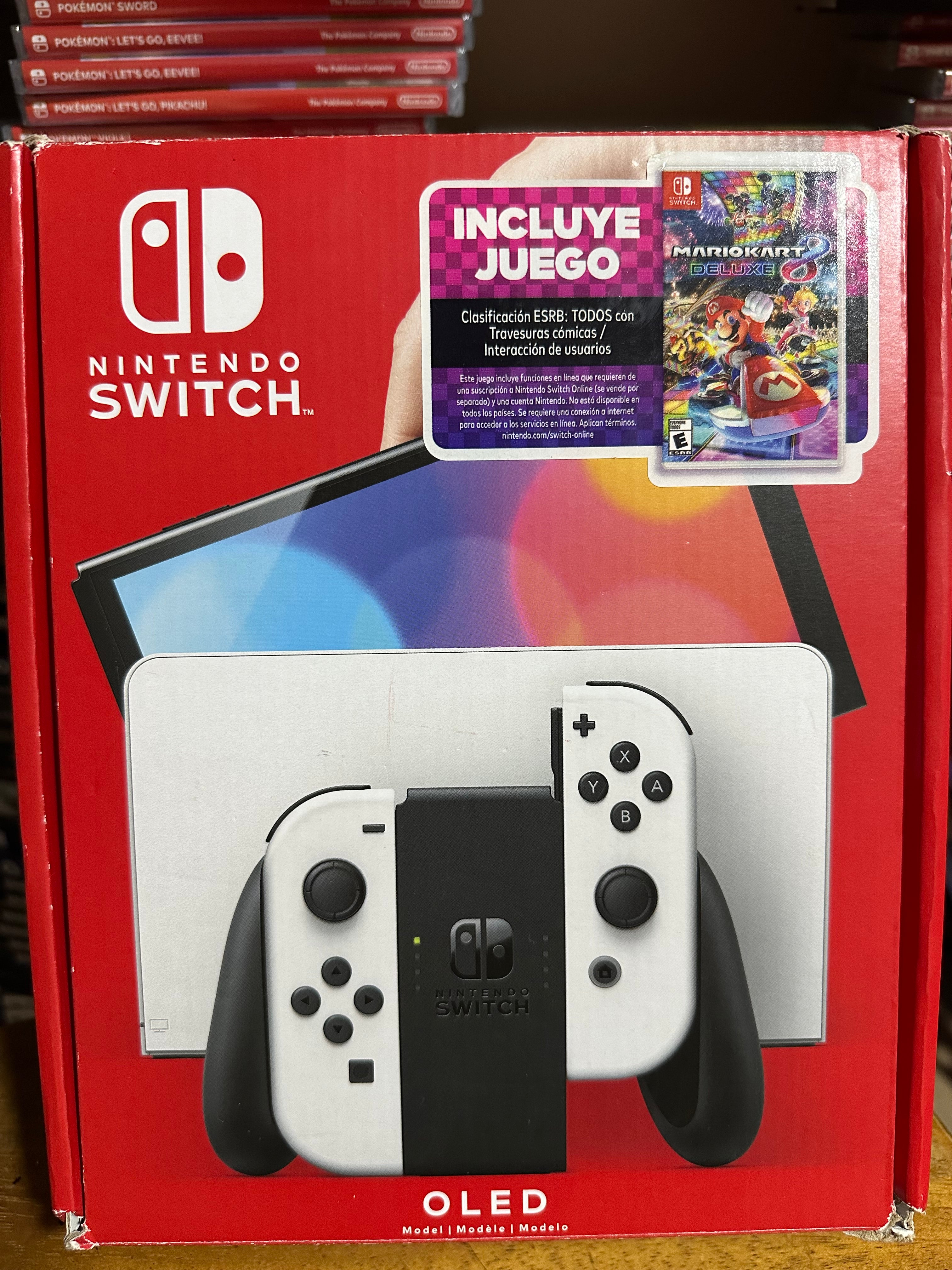Nintendo Switch OLED Blanca Usada + Mario Kart Físico
