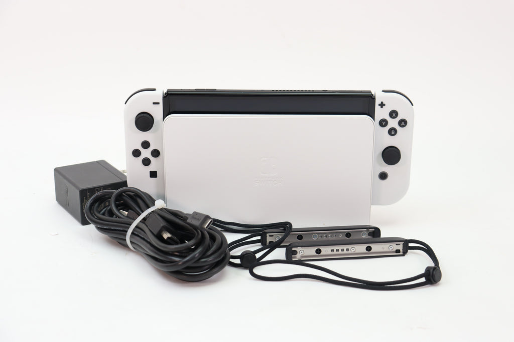Nintendo Switch OLED Blanca Usada + Mario Kart Físico