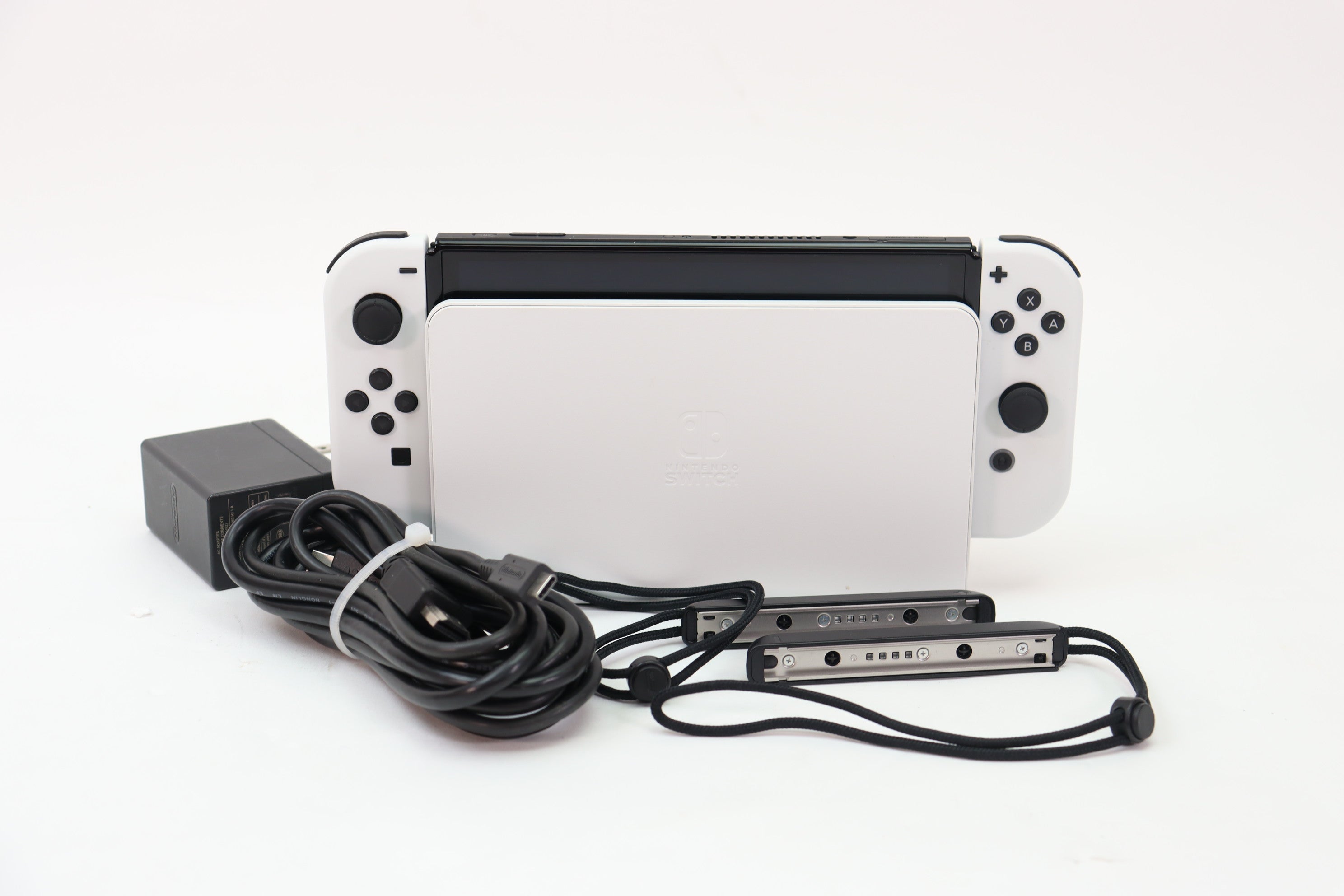 Nintendo Switch OLED Blanca Usada + Mario Kart Físico